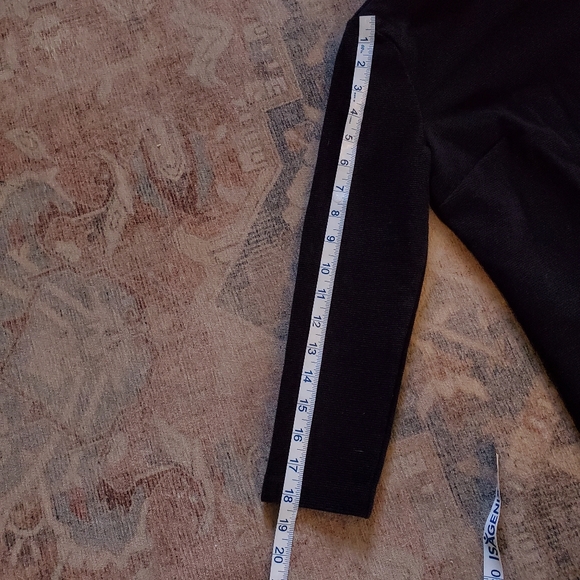 Talbots black 3/4 sleeve button back top XS - Picture 8 of 8